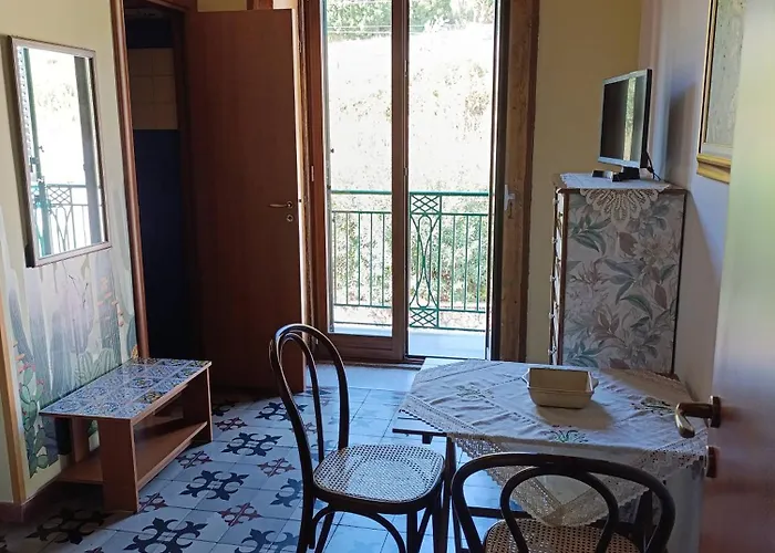 Nocleg ze śniadaniem Antico Palazzo Giardini-Naxos