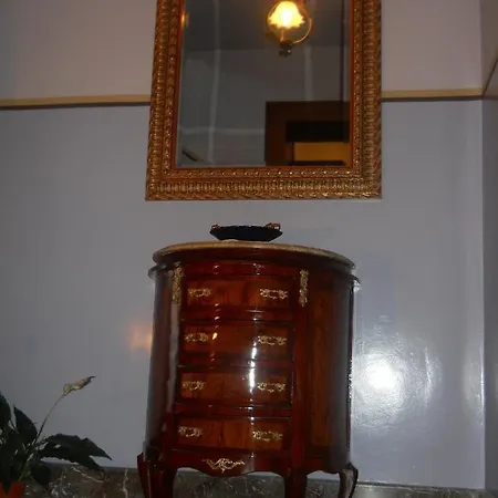 Antico Palazzo 4* جيارديني ناكسوس