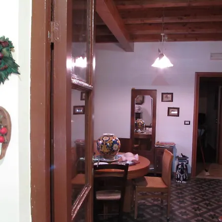 فندق مبيت وإفطار Antico Palazzo 4*