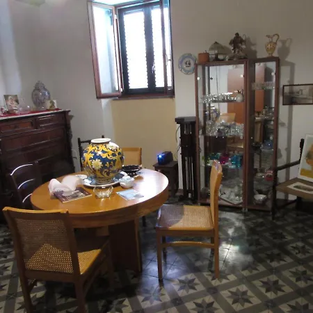 Antico Palazzo فندق مبيت وإفطار 4*