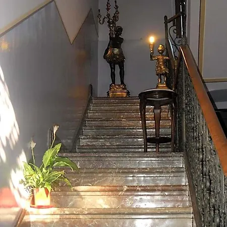 Antico Palazzo فندق مبيت وإفطار