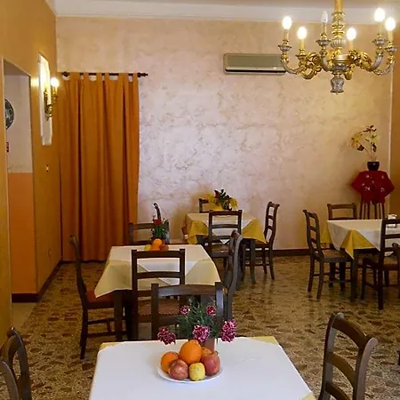 Antico Palazzo فندق مبيت وإفطار 4*