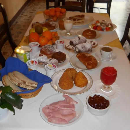 Antico Palazzo Bed & Breakfast Giardini Naxos