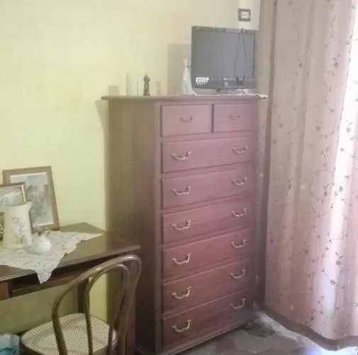 Antico Palazzo B&B 지아르디니낙소스