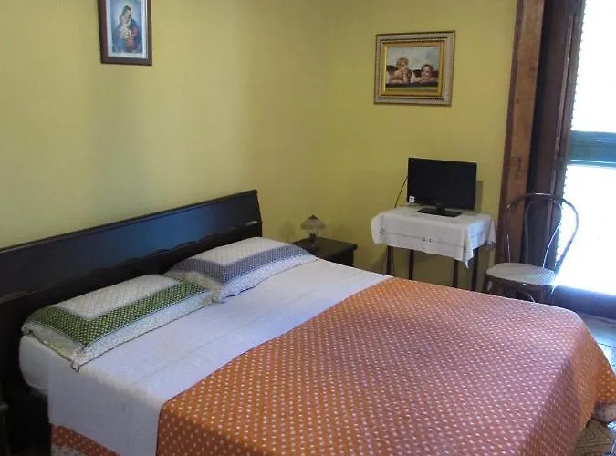 B&B Antico Palazzo 지아르디니낙소스