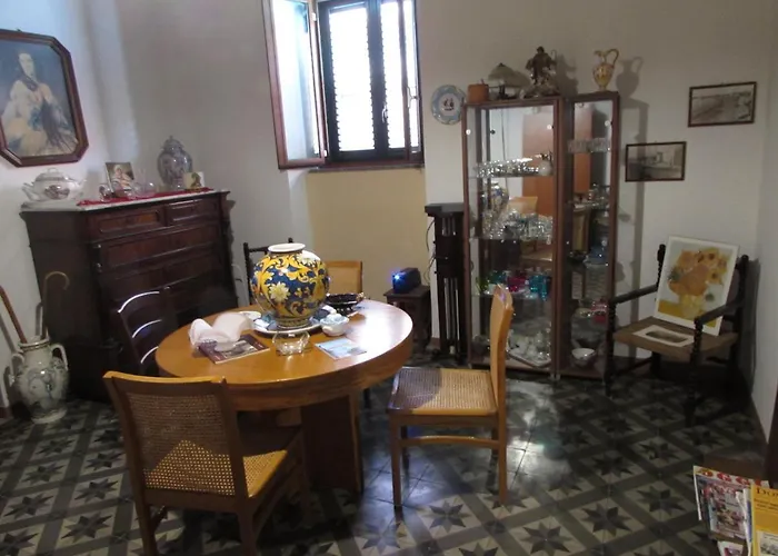 Antico Palazzo B&B 4*