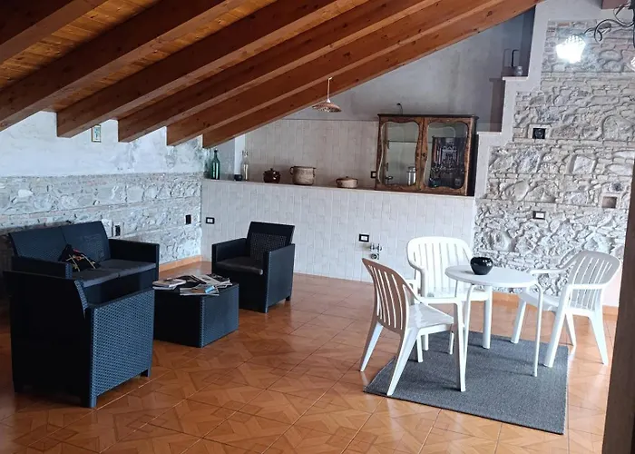 Antico Palazzo B&B 지아르디니낙소스